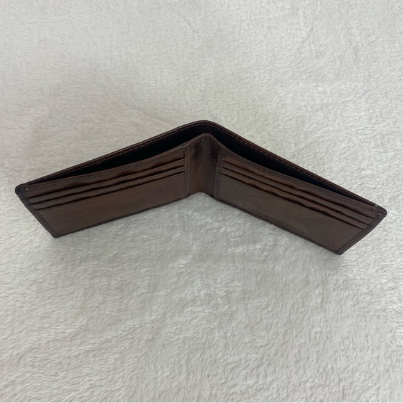 NEW BOSCA Essentials Men's BiFold Wallet Brown Leather Thin Card - Picture 2 of 6